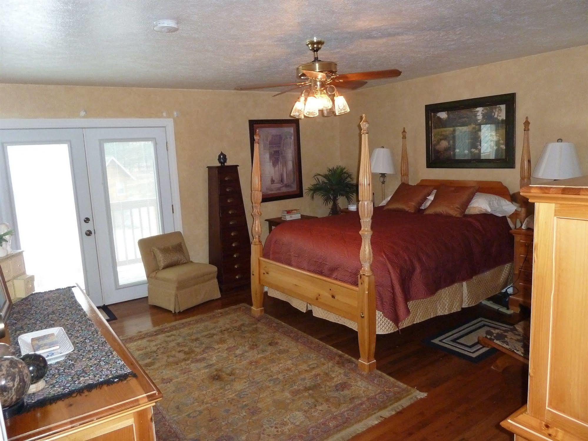 Bad Rock Bed And Breakfast Inn Columbia Falls Eksteriør bilde